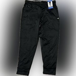 Men’s black Eddie Bauer jogger
